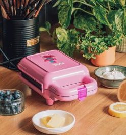 Alternative view of Trolls Waffle Maker