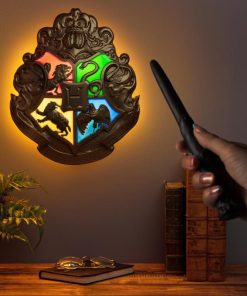 Hogwarts Crest Light with Wand Control