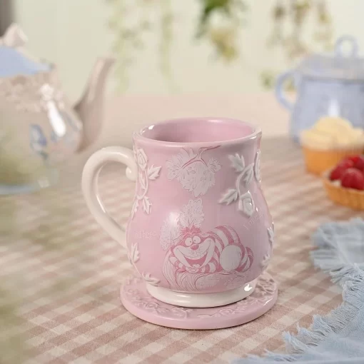 ALICE IN WONDERLAND - Cheshire Cat - Embossed Mug