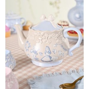 Alice in Wonderland - Mad Hatter and Alice Teapot