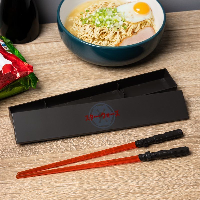 Star Wars Lightsaber Chopsticks in Box - Image 4