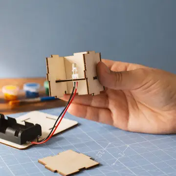 Make Your Own Fibre-Optic Light Kit - Image 2