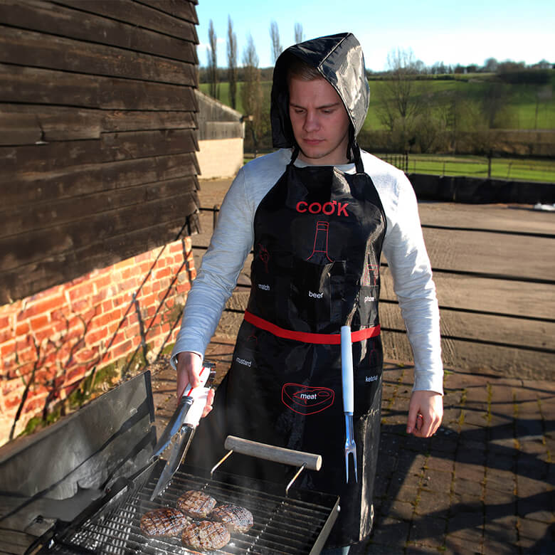 The Man Apron - the Ultimate All Weather Bbq Apron - Image 2